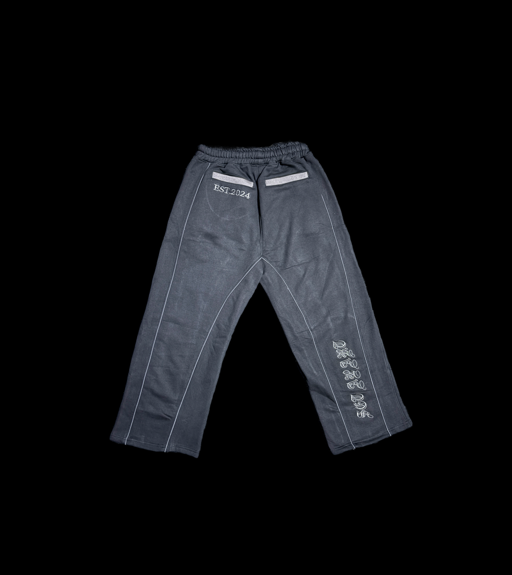 Éleve Noir Black Flared Pants