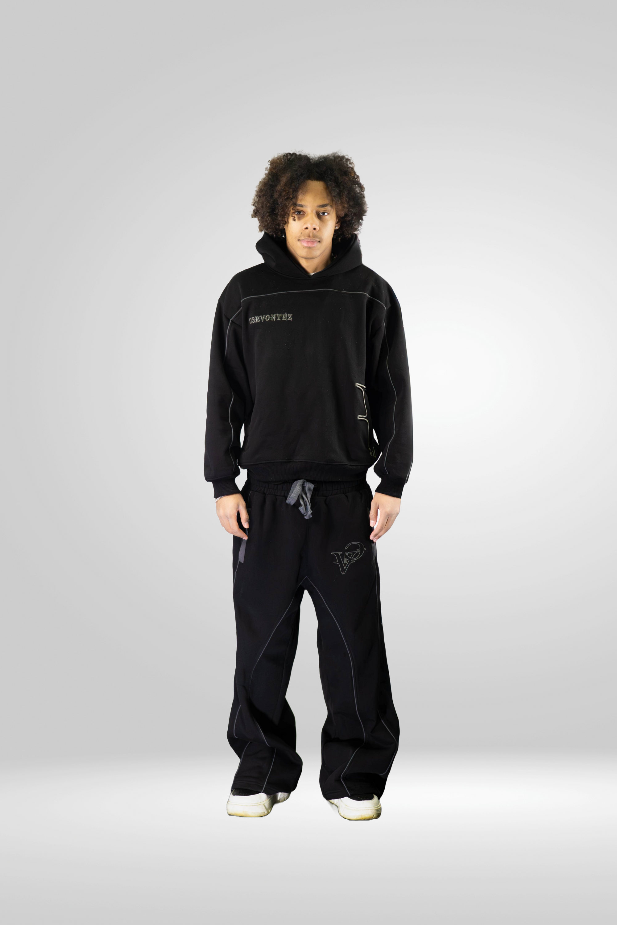 Éleve Noir Black Tracksuit